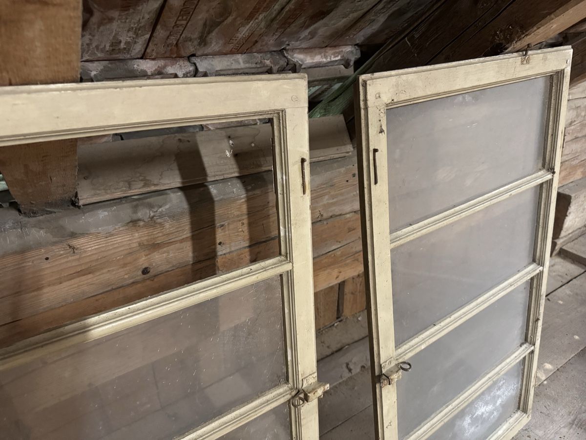 Finestre: 2 Stk. alte Holzfenster mit Echtglas – Usato da Walde SG venduto da SariitaPepiita 2