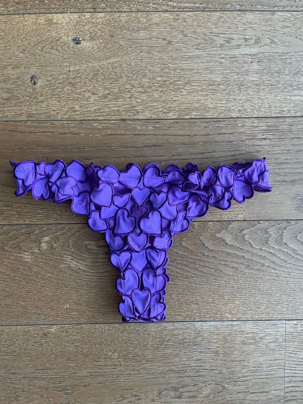 Badekleider & Bikinis: Tezenis, violet heart-shaped bottom bikini, size S – Gebraucht aus Crans VD von RM0709