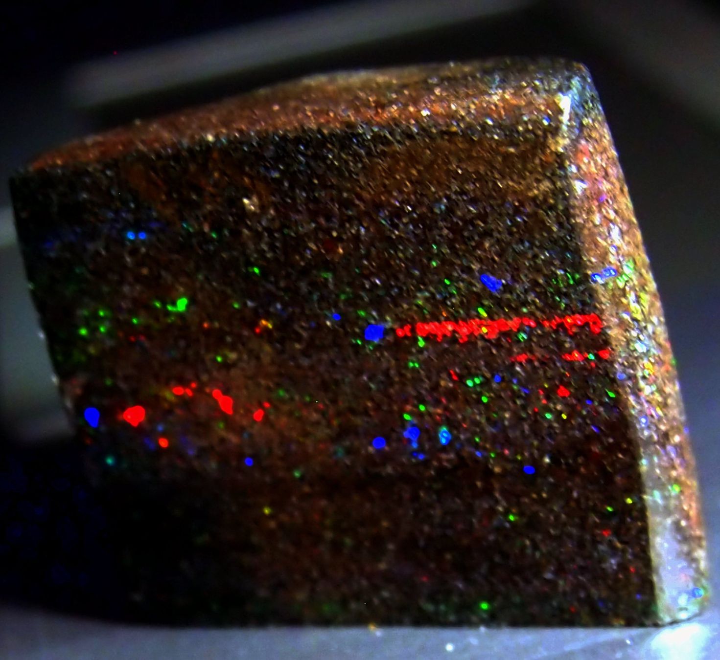 Pierres précieuses: 63 CTS polierter ANDAMOOKA OPAL  selten , einzigartig – Neuf avec emballage d'origine à Reinach BL par Hesekiel39 8