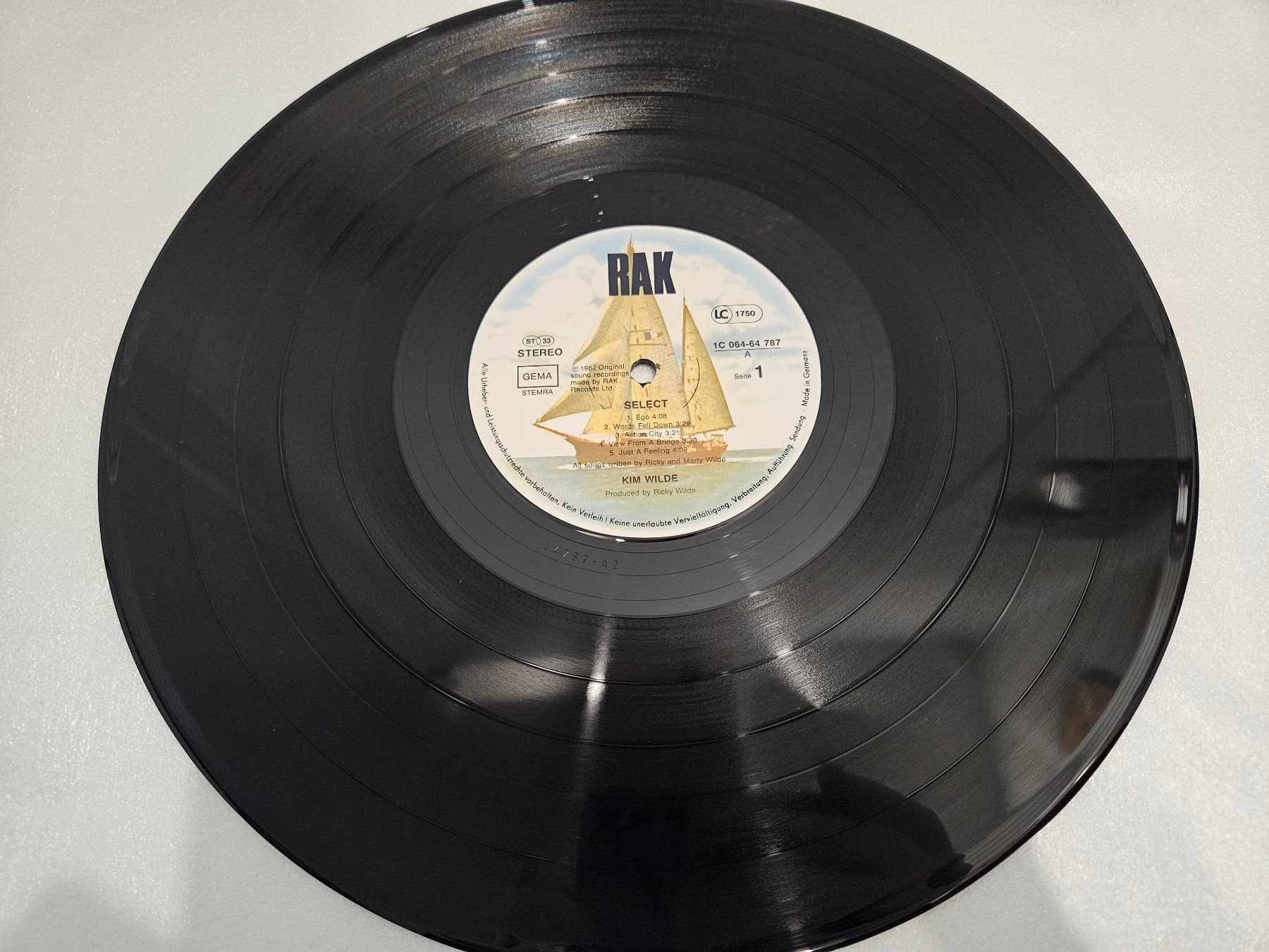 Schallplatten: Kim Wilde – Select (LP, Synth-pop) – Gebraucht aus Uster von Vinyl-Leidenschaft 3