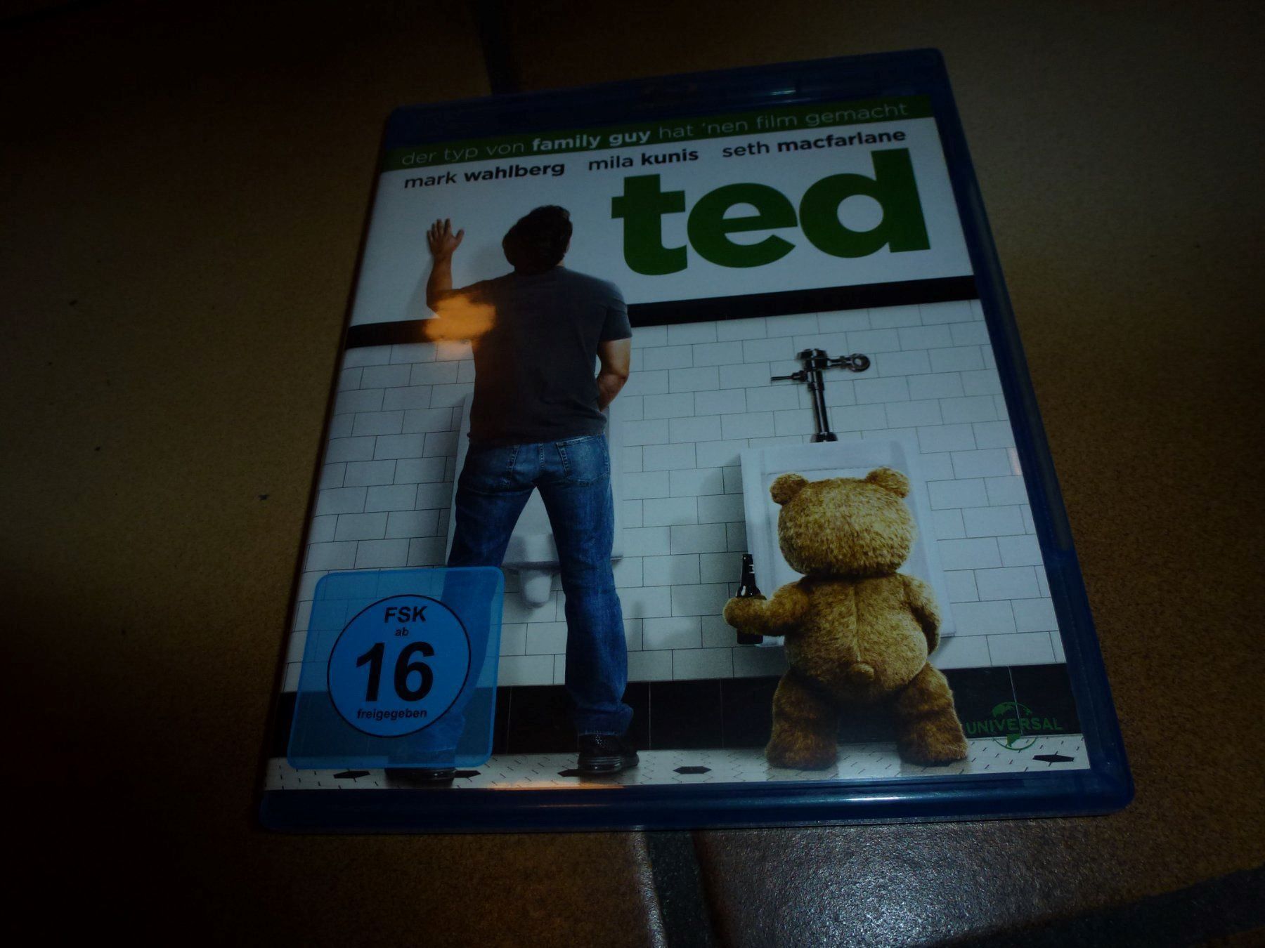 Tutti i DVDs: Ted (BLU-RAY) – Usato da Olten venduto da Disc-Verkauf