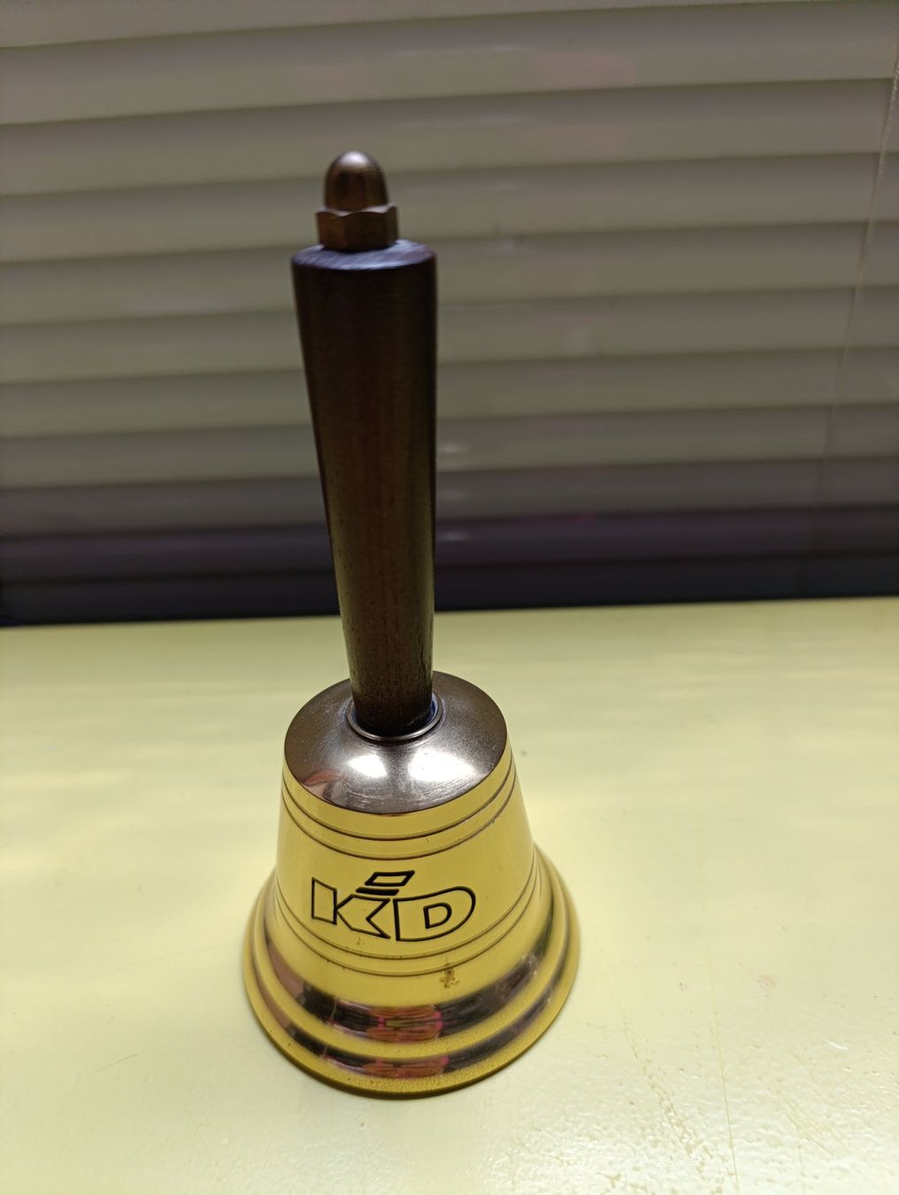 Campanacci mucche: Tischglocke MS Britannia KD – Usato da zofingen venduto da Blume14 1