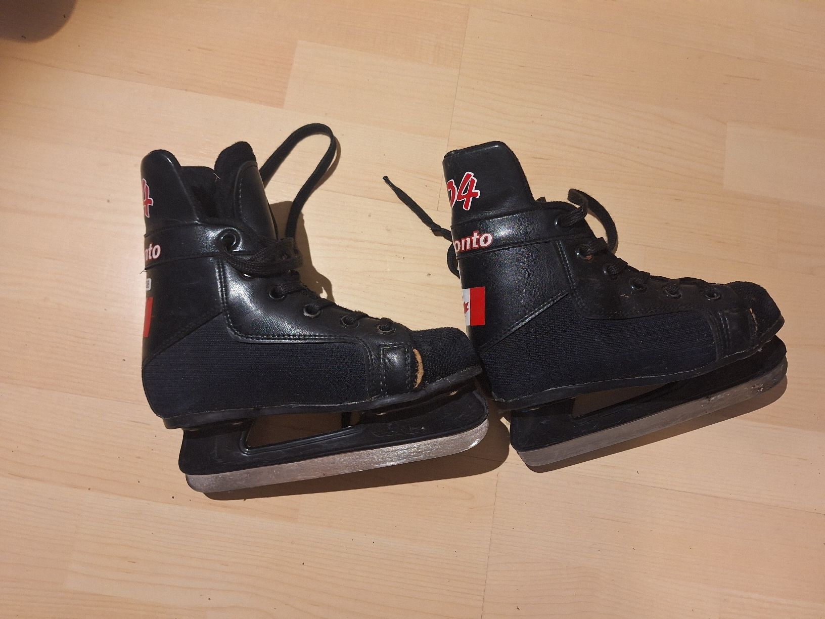 Pattini da ghiaccio: Kinder Schlittschuhe – Usato da Ipsach venduto da nik_6hkj 3