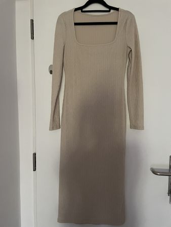 Langes Kleid 