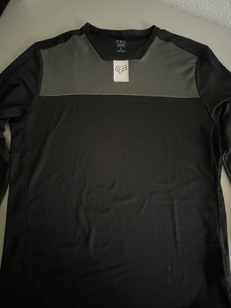 Fox Leibchen & Hosen: Fox Bike Jersey – Gebraucht aus Dallenwil von mat_j5l9 2