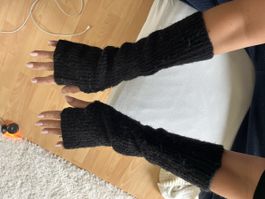 ZARA Armstulpen schwarz, gebraucht, Grösse M