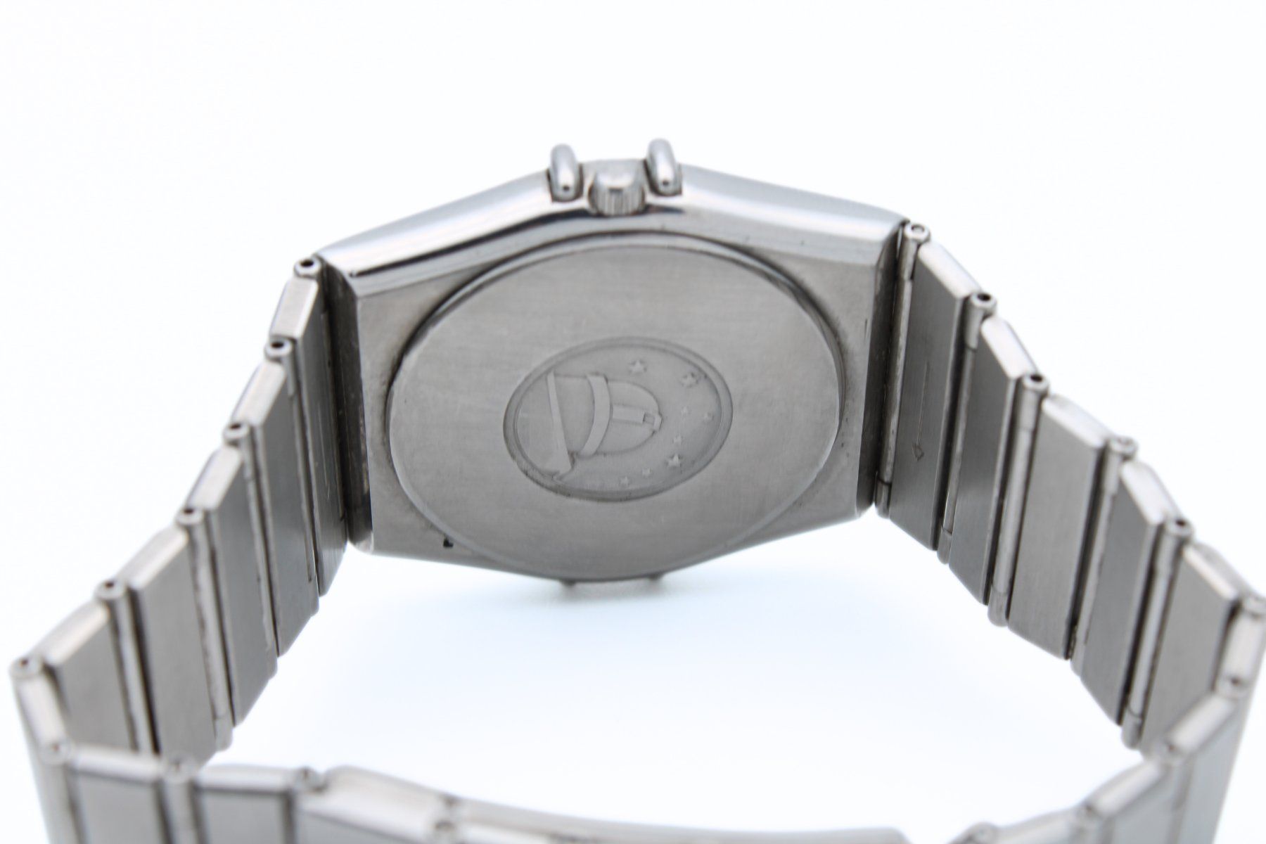 Omega Montres: Omega Constellation Manhattan Month-Date Stahl ref. 3961070 – D'occasion à Brüttisellen par AlphaOmega05 6