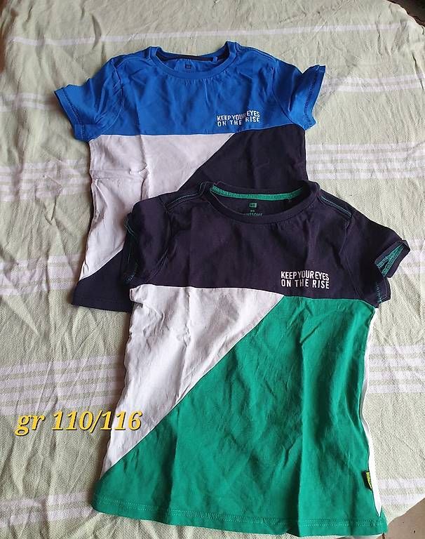 Lotti & Set di vestiti: Sommerkleider gr 116 – Usato da Häutligen venduto da manu-abc