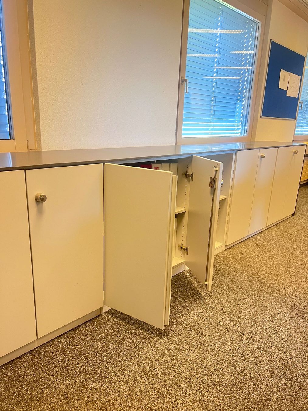Kommoden: Büro Sideboard – Gebraucht aus Reinach BL von tba_2gyj 1