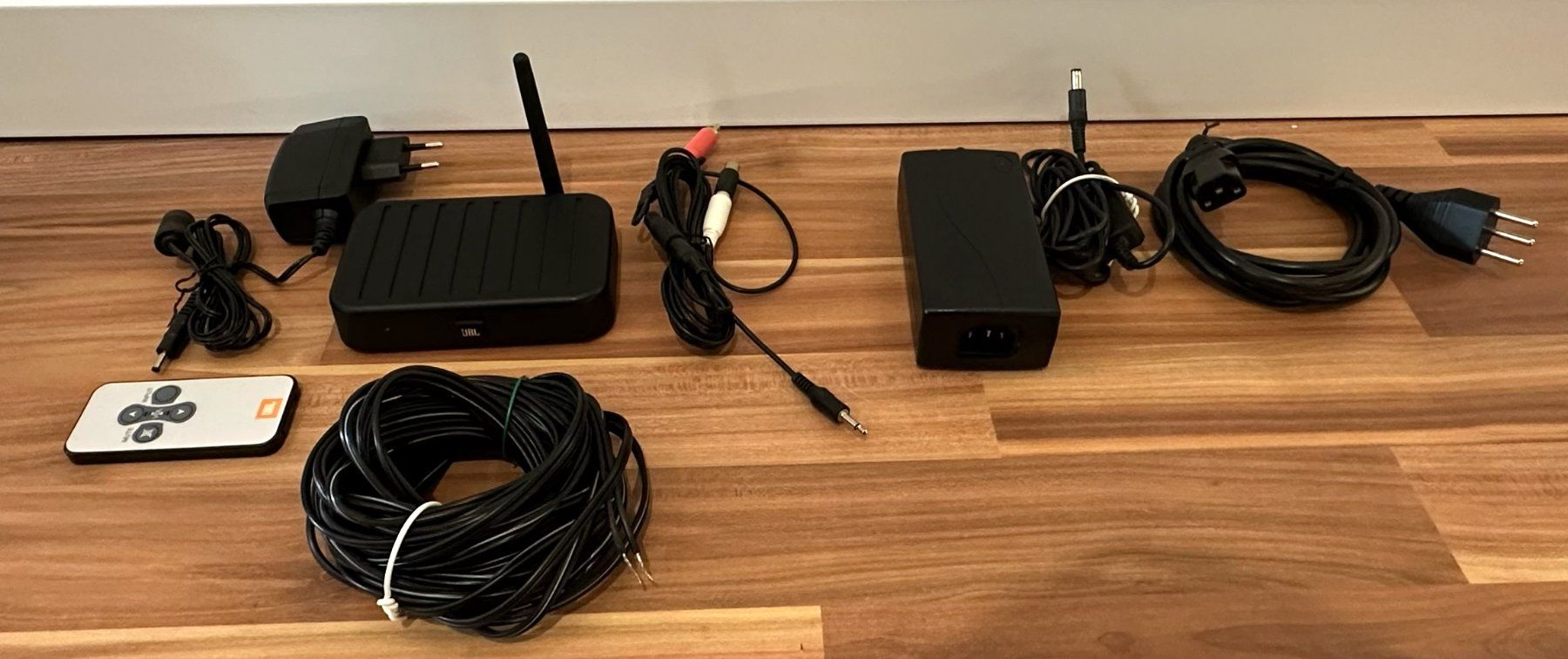 JBL Casse acustiche: JBL On Air Control 2.4G Wireless Lautsprecher – Usato da Schönenberg ZH venduto da Satspezie 2