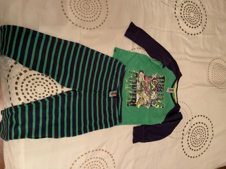 Pyjama enfant taille 98-104