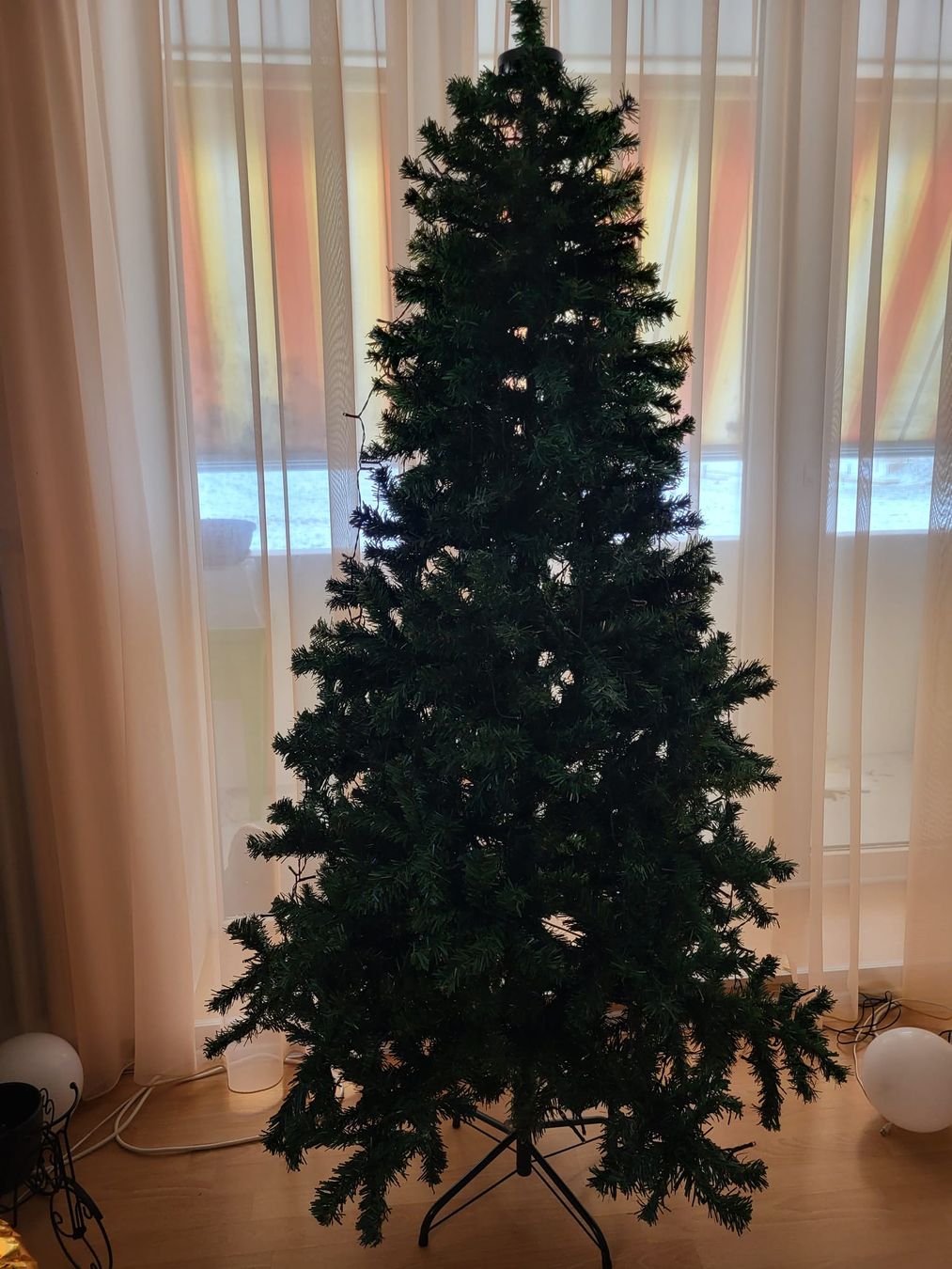 Toutes les décorations: Künstlicher Weihnachtsbaum – D'occasion à Olten par stylerock88