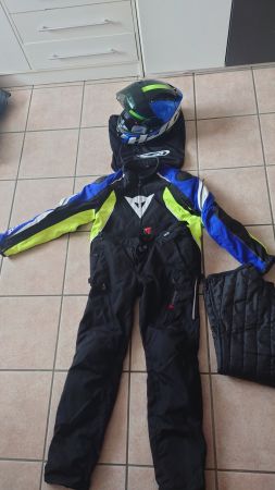 Motorrad Set Jacke Hose Dainese, Helm HJC, Grösse M