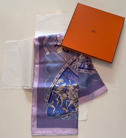 Hermès Seidentuch "La vie à cheval" Top Zustand, Lila