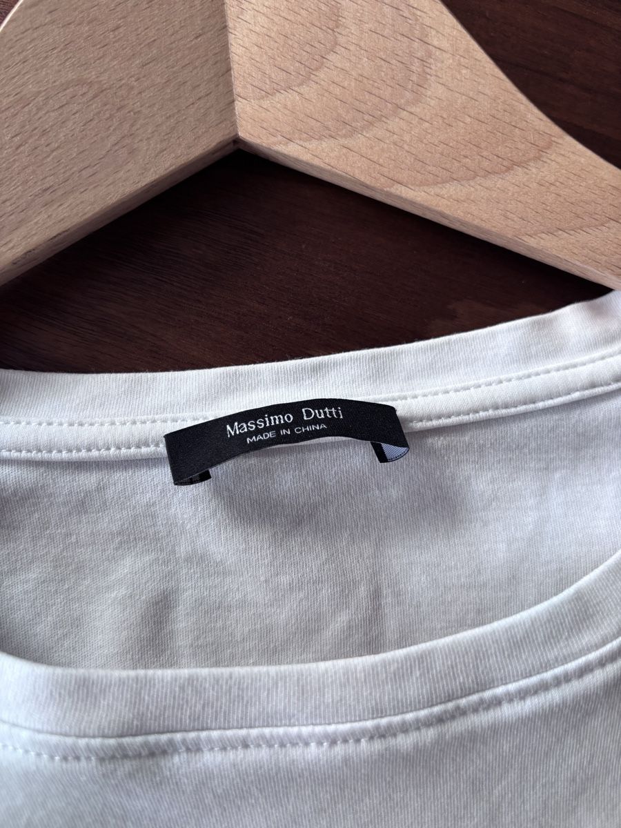 Massimo Dutti T-shirt: Massimo Dutti T-Shirt – Usato da Jona venduto da yan_sg85 2