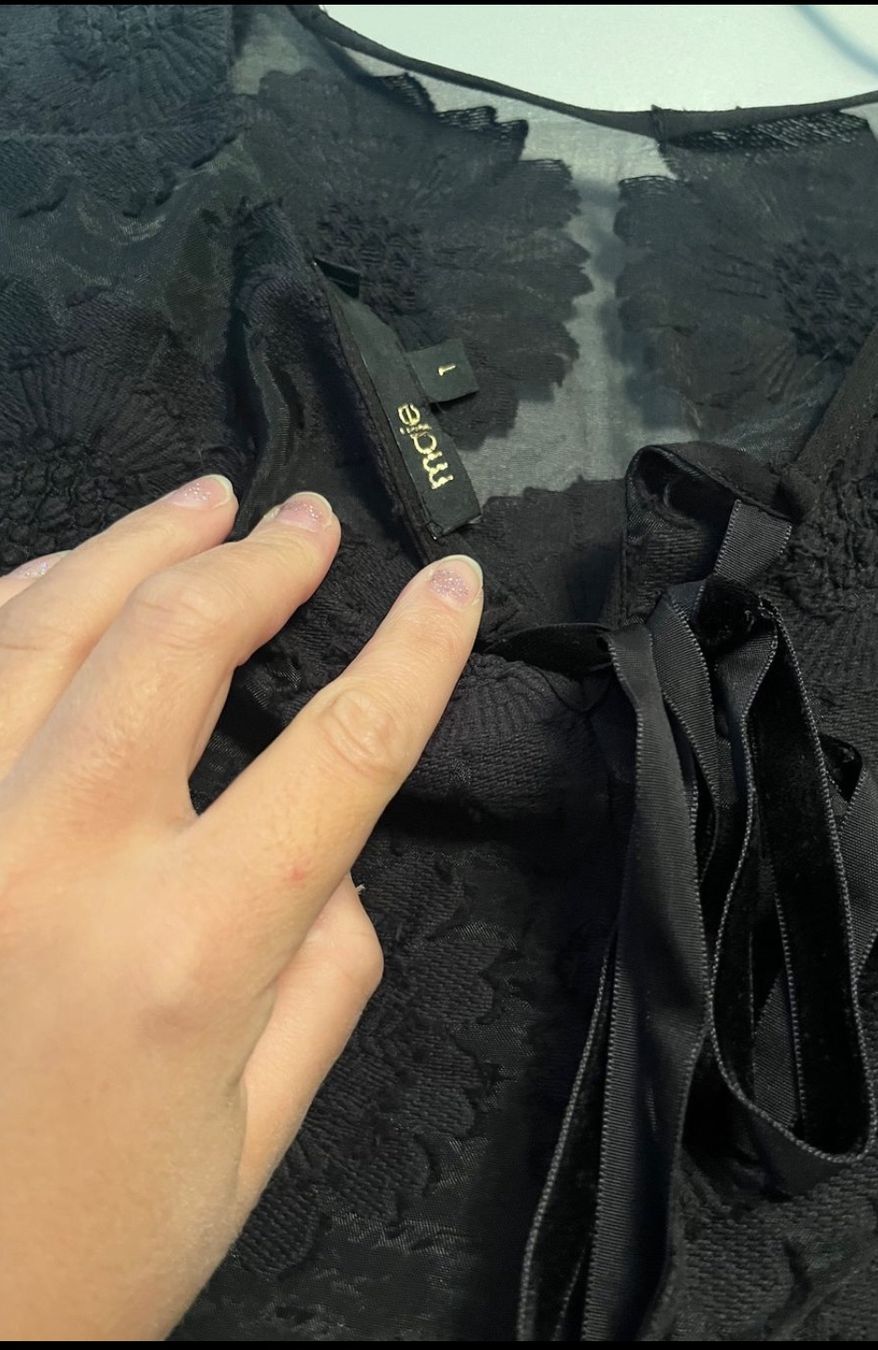 Camicette: Bluse Maje – Usato da Wohlenschwil venduto da Raptor2310 2