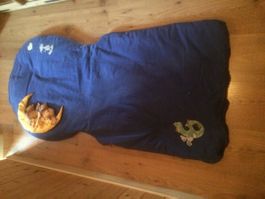 Kissen Baby  liegen kuscheln