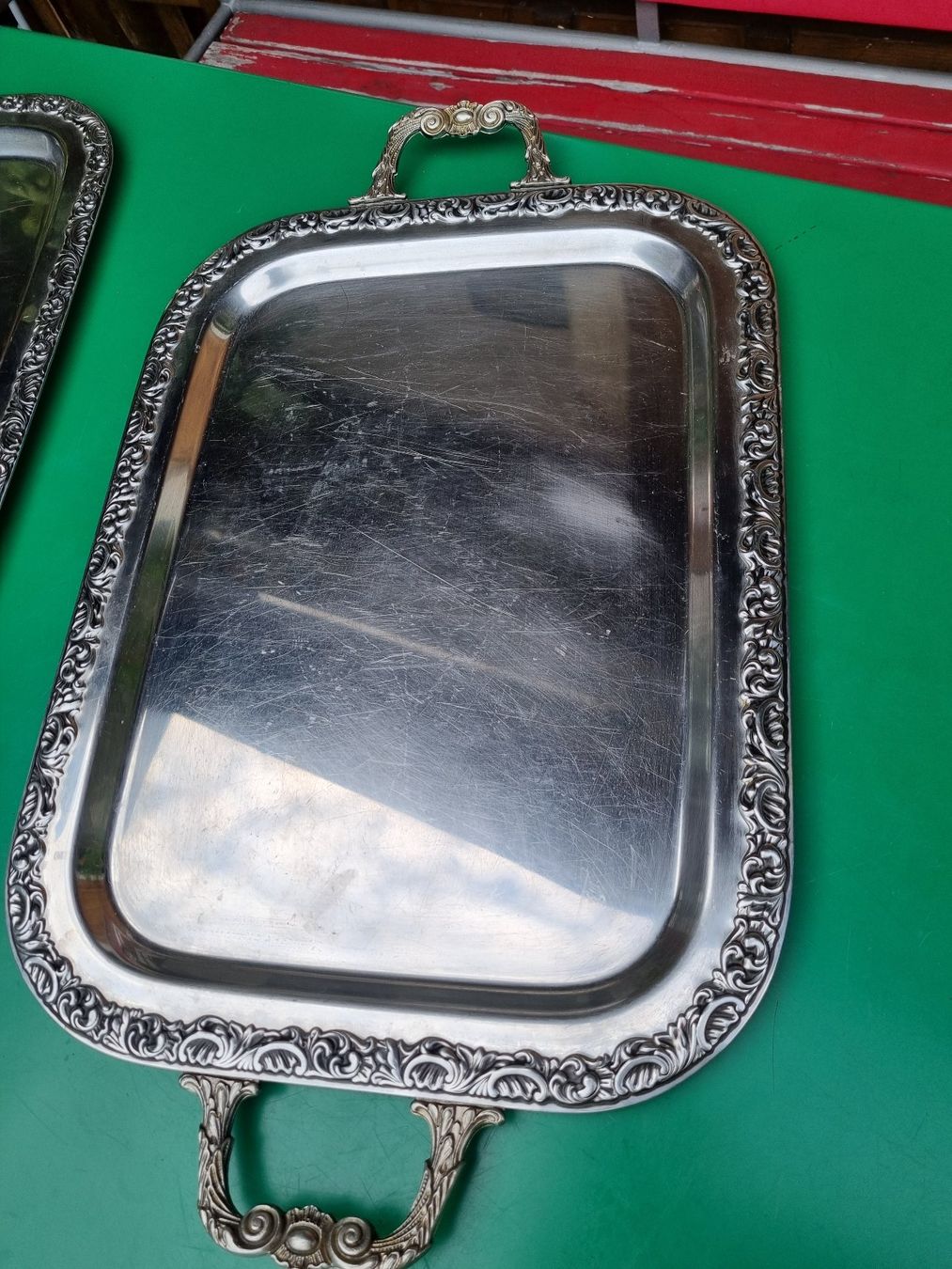 Servierplatten: Vintage Serviertabletts, 2er Set, Metall, edel! – Gebraucht aus Trachslau von post35 2