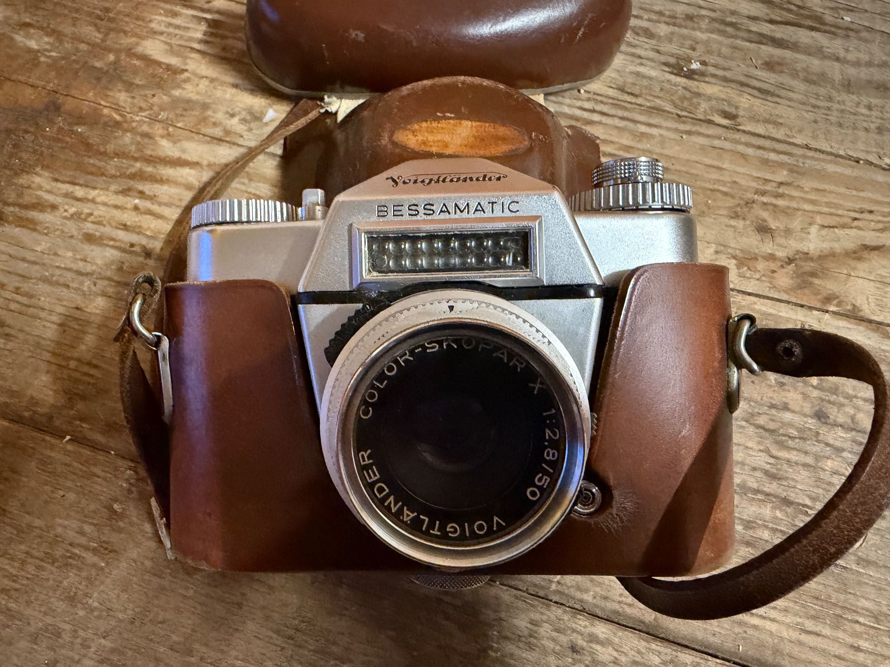 Voigtländer Fotocamera: Voigtländer Bessamatic Kamera Set mit Objektiven – Usato da Otelfingen venduto da Yossi-68 2