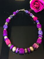 Elegante Kette aus Quarz und Magnesit