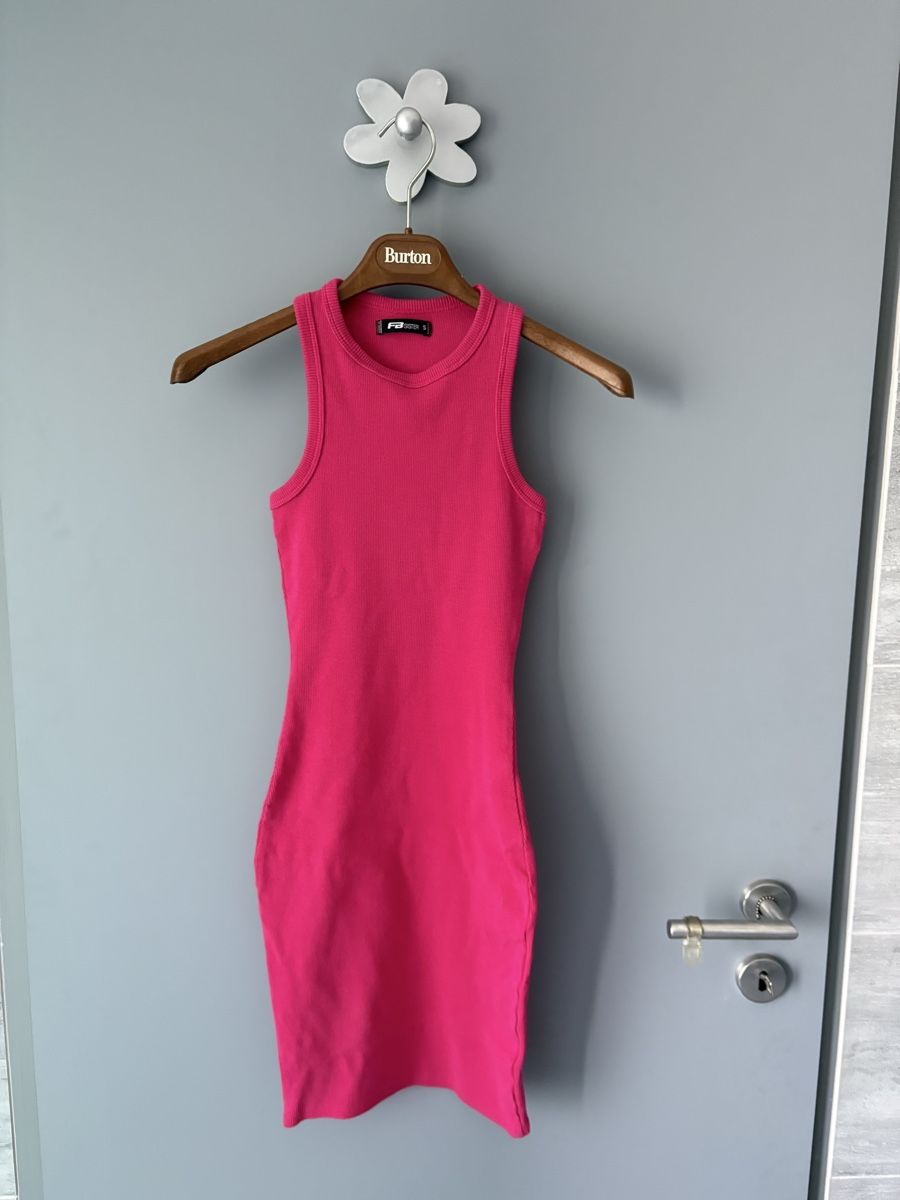 Vestiti: Robe New Yorker rose taille S – Usato da Champlan venduto da mat_qff9