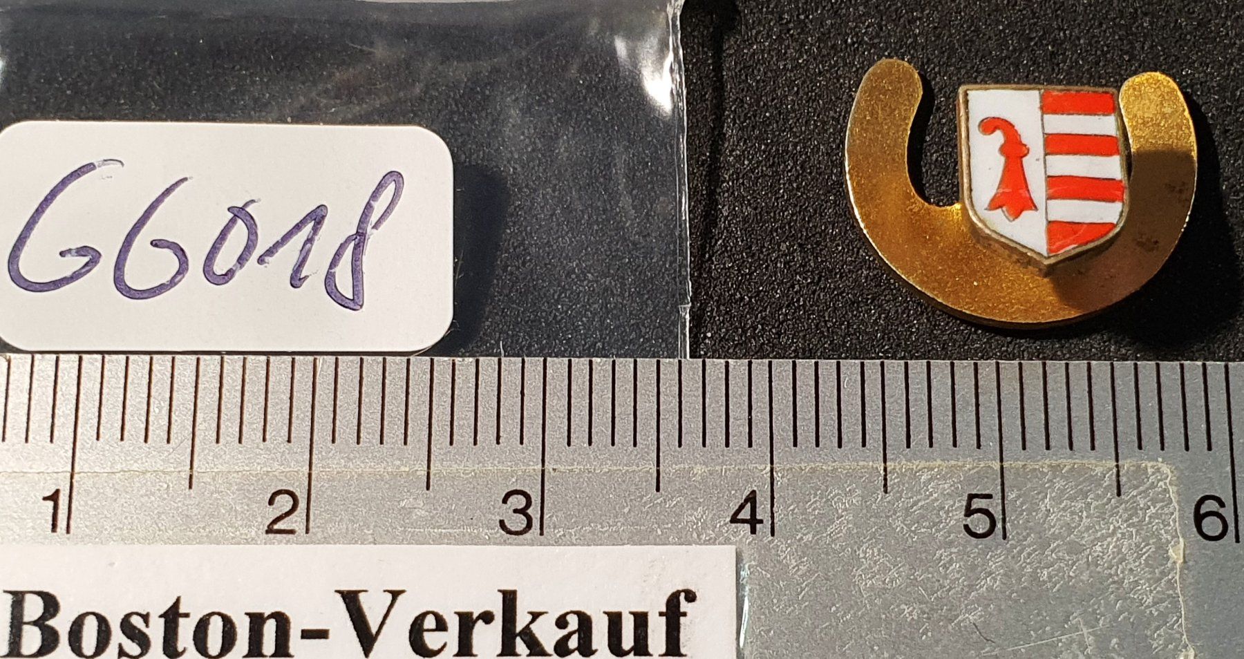 Placchette & Badge: GG018 - Reversknopf Kanton JURA – Usato da Reinach BL venduto da Boston-Verkauf 2
