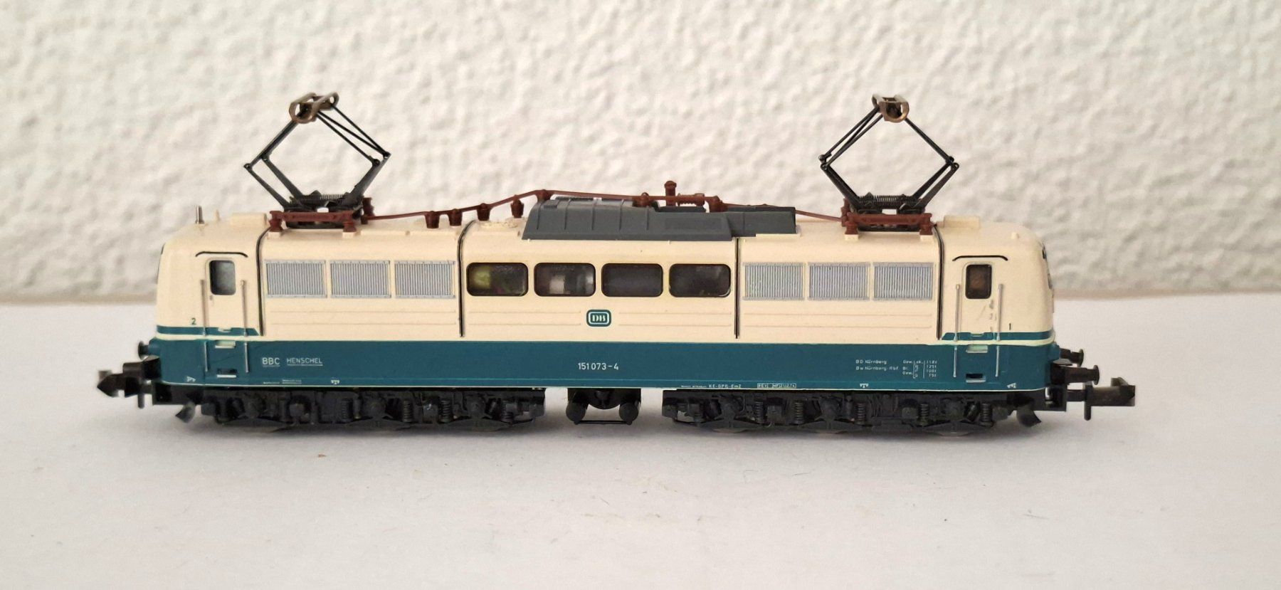 Trix Modellini di ferrovie: Minitrix DB E Lok 151 073-4 – Usato da Biberist venduto da Ntrains 3