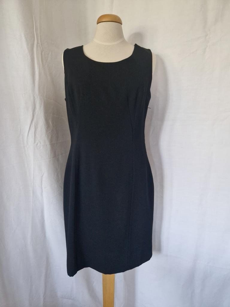 Vestiti: kleine Schwarze Kleid von Cartoon – Usato da Oberweningen venduto da shaw19