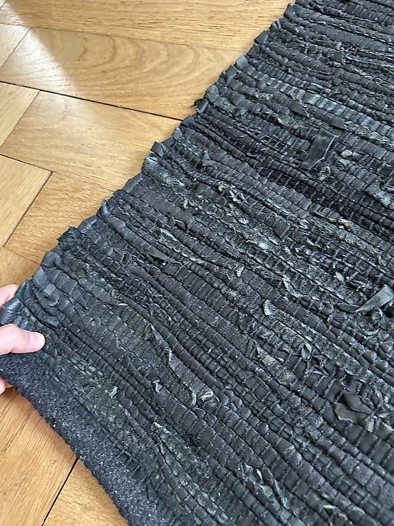 Tappeti: Kleiner Leder Teppich – Usato da Zürich venduto da sim_qtt7 1