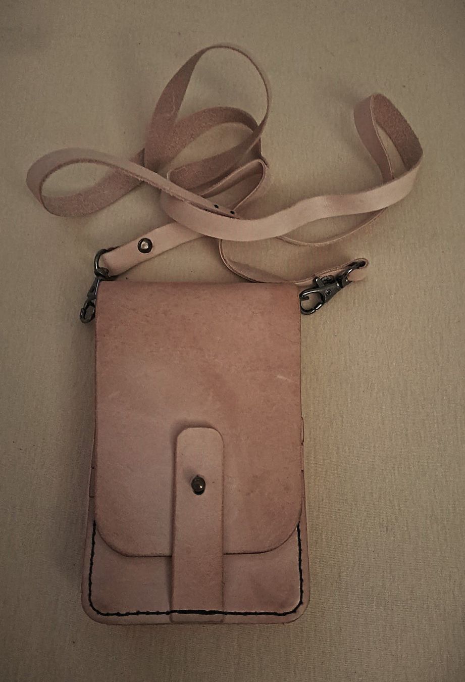 Taschen: Handytasche aus Leder – Gebraucht aus Zürich von leachim321