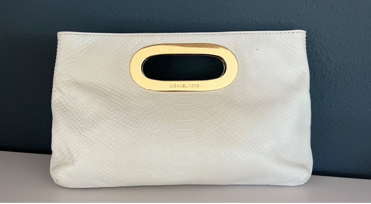 Michael Kors Taschen für Damen: Michael Kors Pochette – Neu und originalverpackt aus Küsnacht von cri_ngg5 1