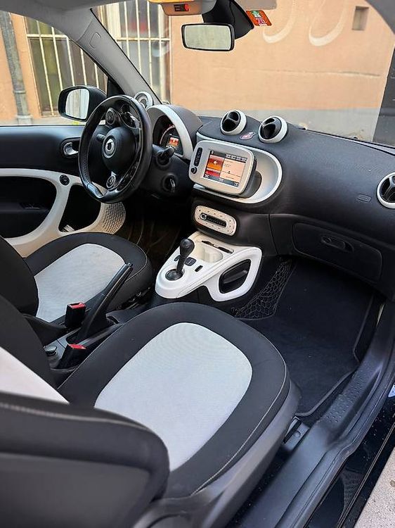 Cool Review Smart Fortwo Passion A City Slicker With A Quirky Charmfeed