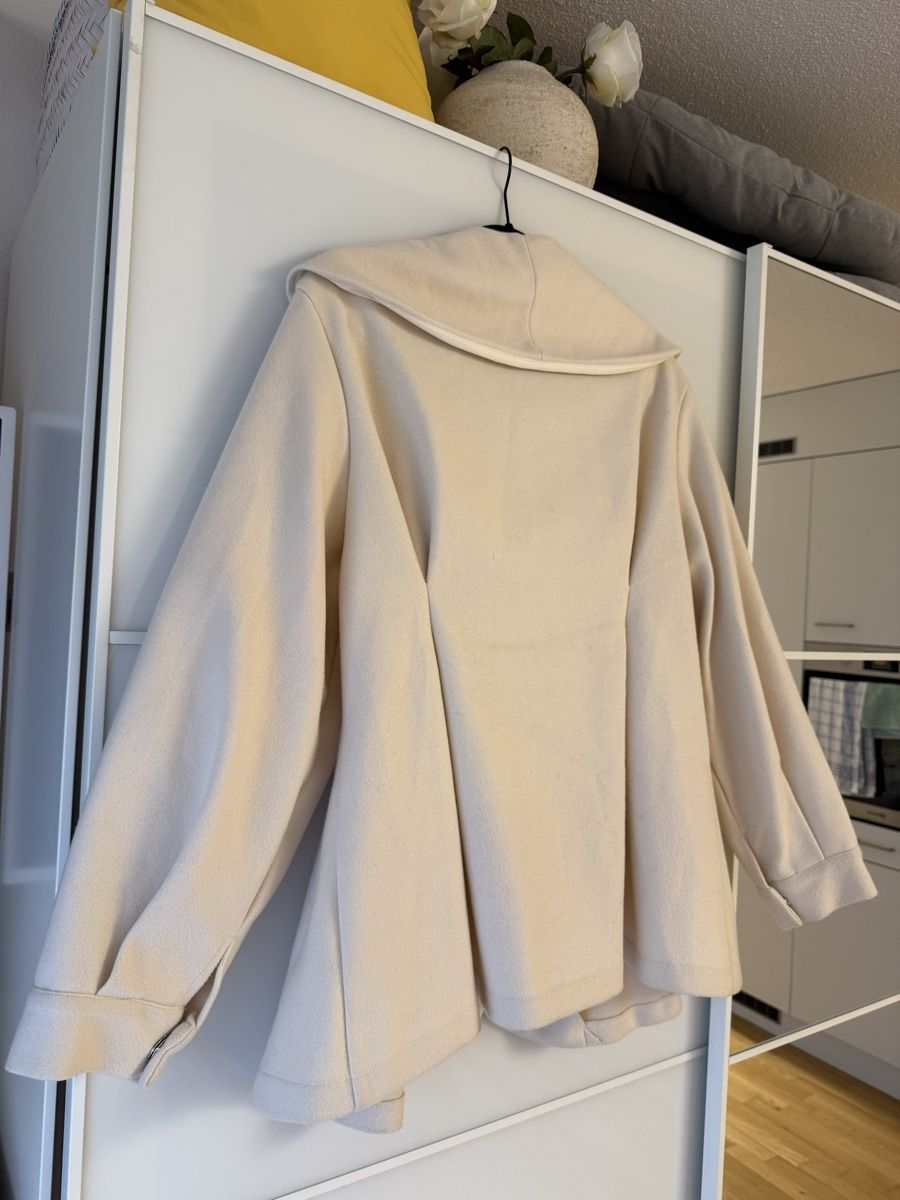 Shein Cappotti: Schöner Winter Mantel – Usato da Wil SG venduto da xrnvani 2
