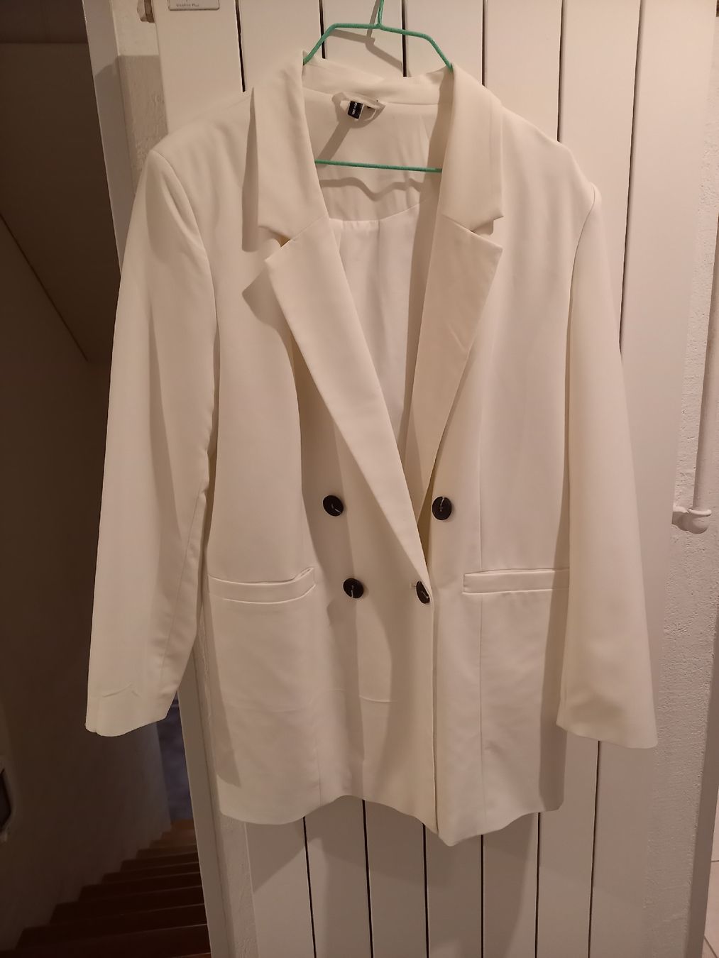 Completi & Tailleur: Oversize Blazer – Usato da Safnern venduto da EmmaMalea