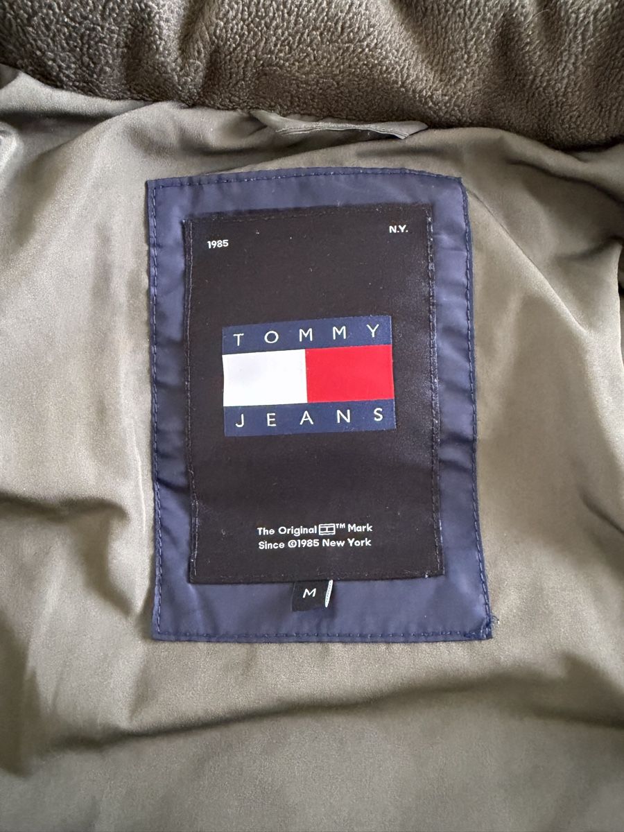 Tommy Hilfiger Jacken: Winterjacke Größe M – Gebraucht aus Flums von Sani81 1