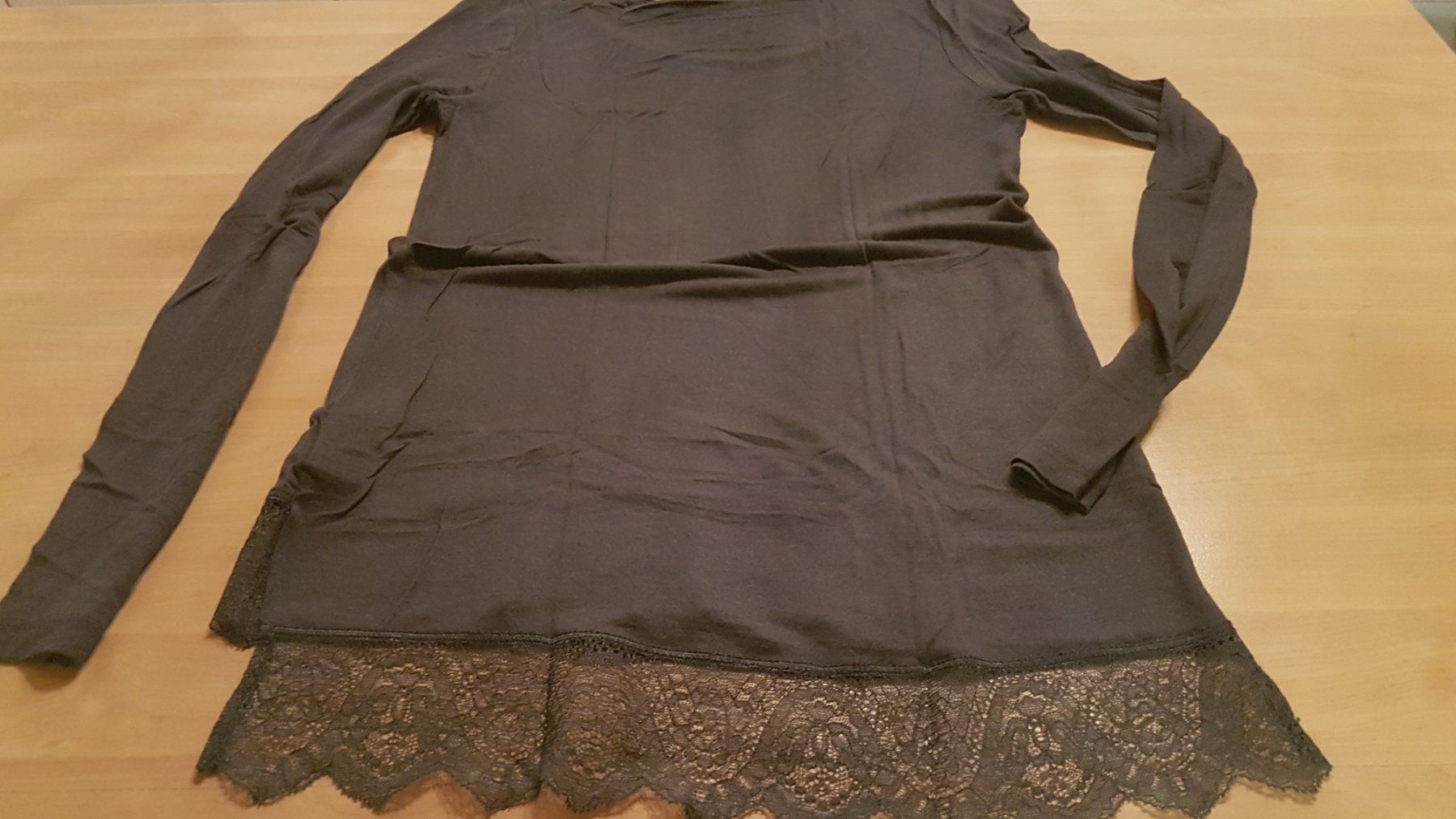 Sisley Pullover & Sweatshirts: Pull léger taille XS marque Sisley dentelle sur le bas – Gebraucht aus Villiers von san_jn5w 7