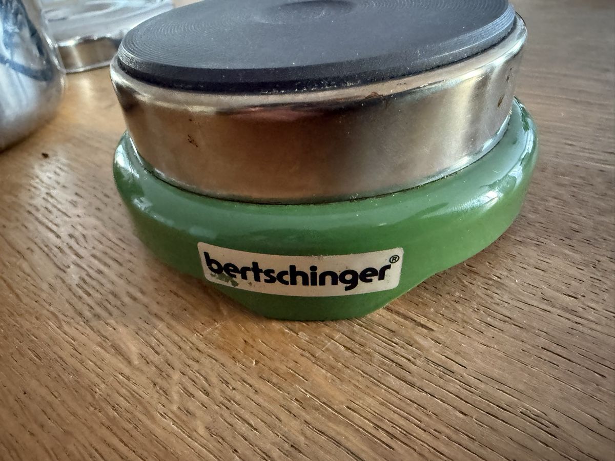 Elettrodomestici da cucina: Bertschiinger Heizplatte mit Topf & Deckel, Mini Kochplatte – Usato da Goldach venduto da Messerguru 1