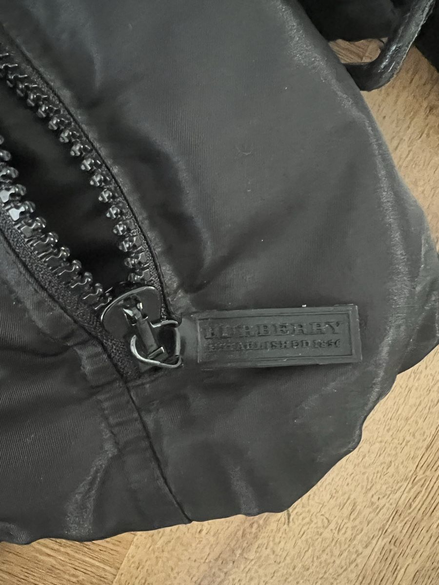 Burberry Giacche: Burberry Winterjacke – Usato da Bern venduto da Sean12 4