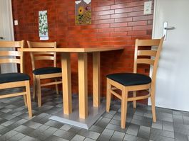 Esstisch mit vier Stühlen Holz guter Zustand