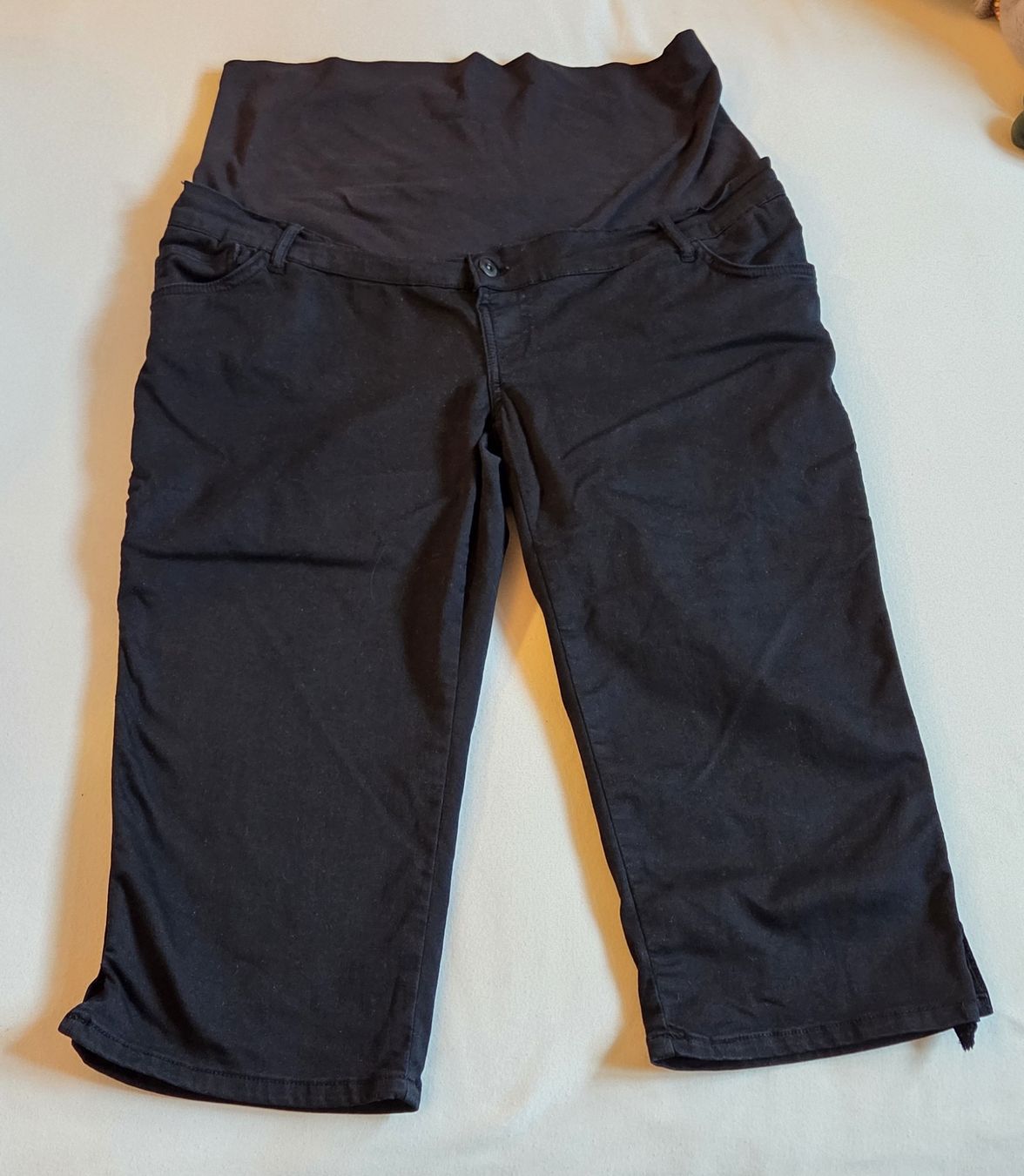 Hosen: 3/4-Umstandshose Gr. 44 von Love2wait – Gebraucht aus Zug von dhs87 1