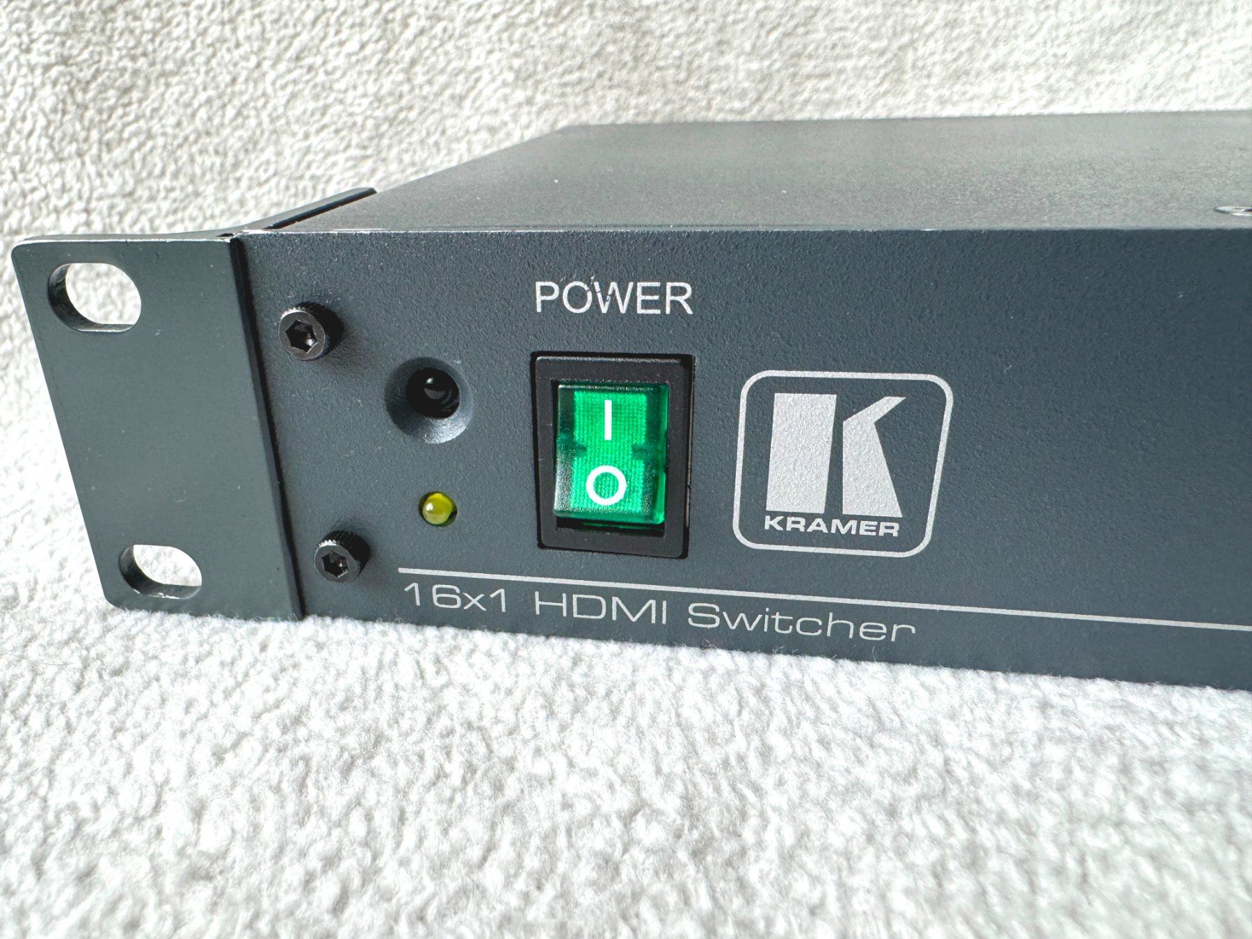 Adattatori: Kramer 16x1 HDMI Switcher VS-161H Video Switcher – Usato da Zürich venduto da Malco0 1