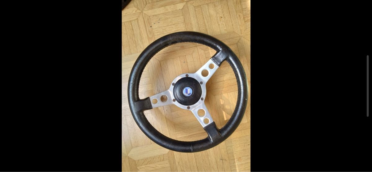 Triumph Tutti pezzi di ricambio auto: Steuerrad Triumph TR6 1974 – Usato da Vogelsang AG venduto da sabinissima