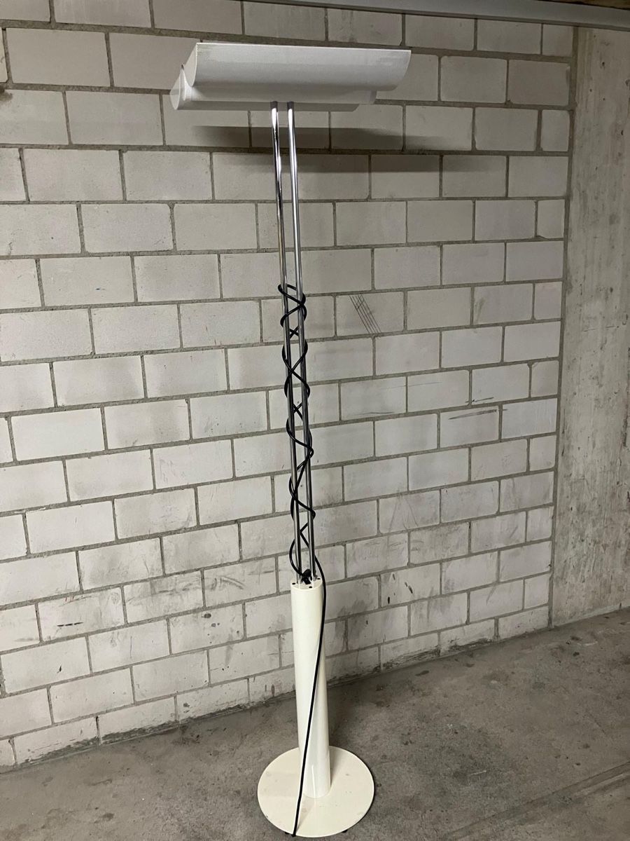 Lampes: Top Design Stehlampe, Lampe, Stehleuchte, Licht, – D'occasion à Horgen par Grizzly83