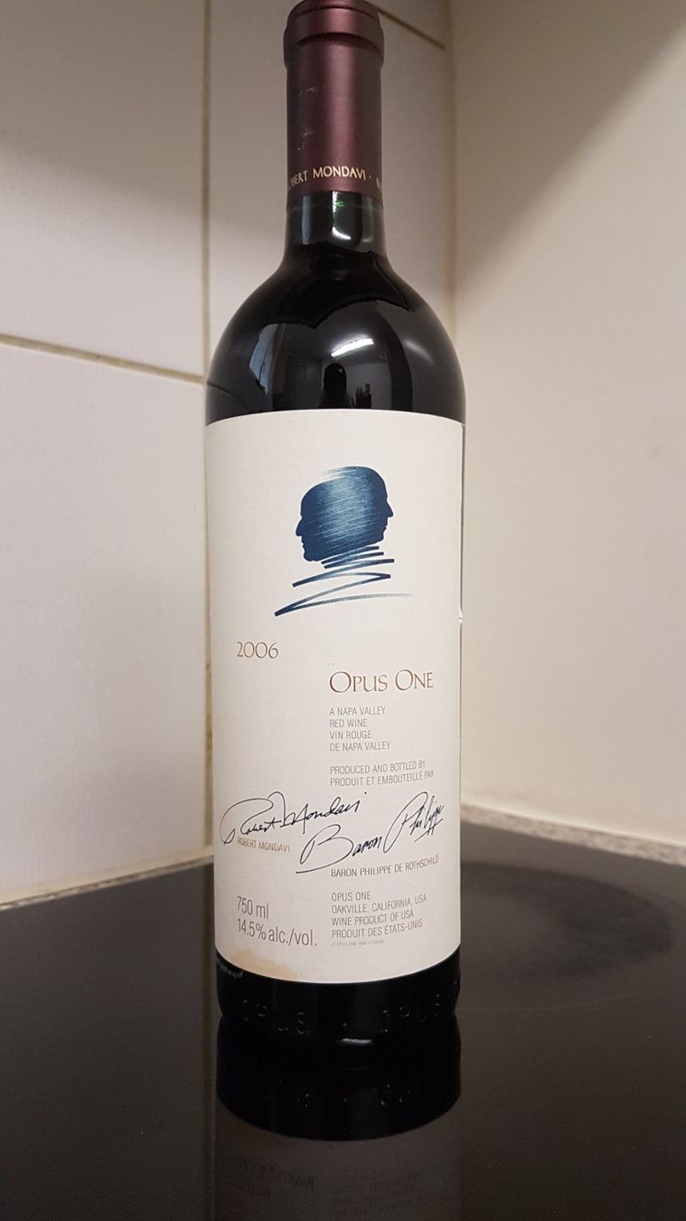Vino: Opus One 2006 – Nuovo (secondo la descrizione) da Grenchen venduto da poggione