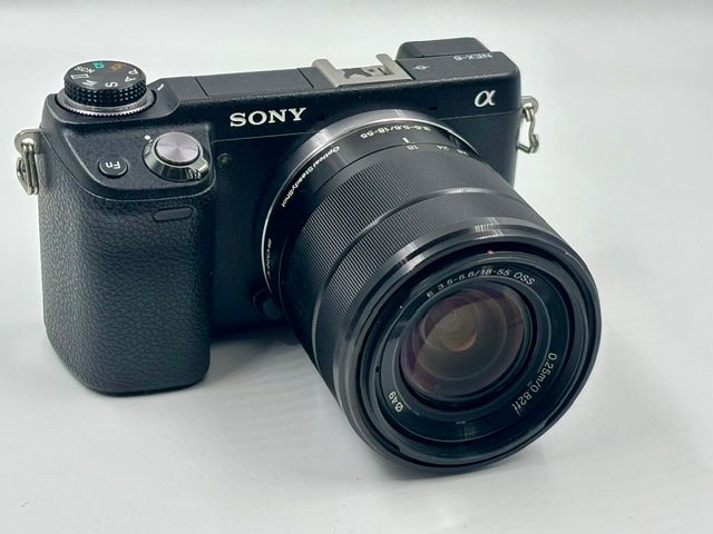 Sony Kamera: Sony Nex-6 + 18-55mm OSS – Defekt aus Seewis Dorf von Plebejus