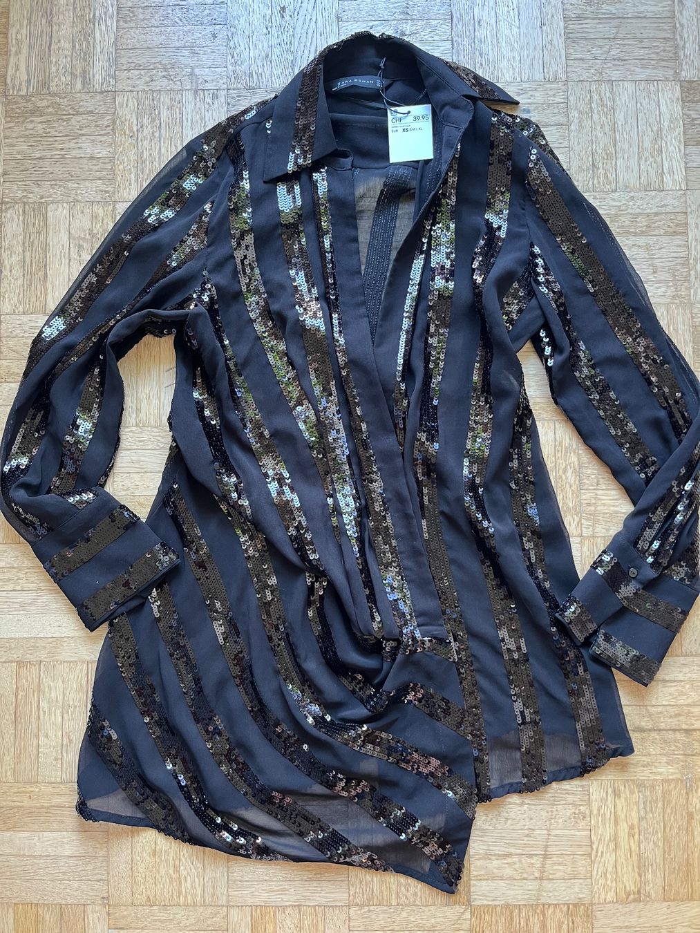 Zara Camicette: New shirt/Blouse Zara – Nuovo (secondo la descrizione) da Chêne-Bougeries venduto da Seetooyoo