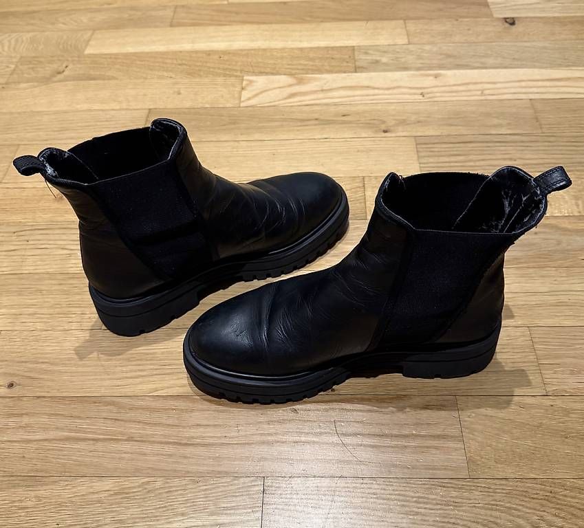 Esprit Damenschuhe: Boots Gr 38 Leder – Gebraucht aus Zürich von sunsilvana 1