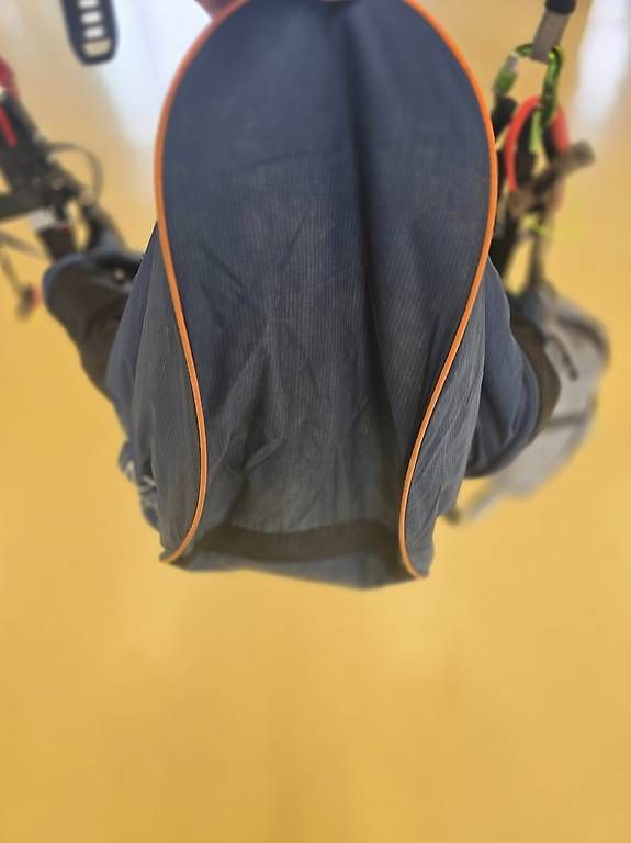 Sport dell'aria & Aquiloni: Woody Valley Wani Light 2 S – Usato da Matzendorf venduto da Flugschule-Jura 2