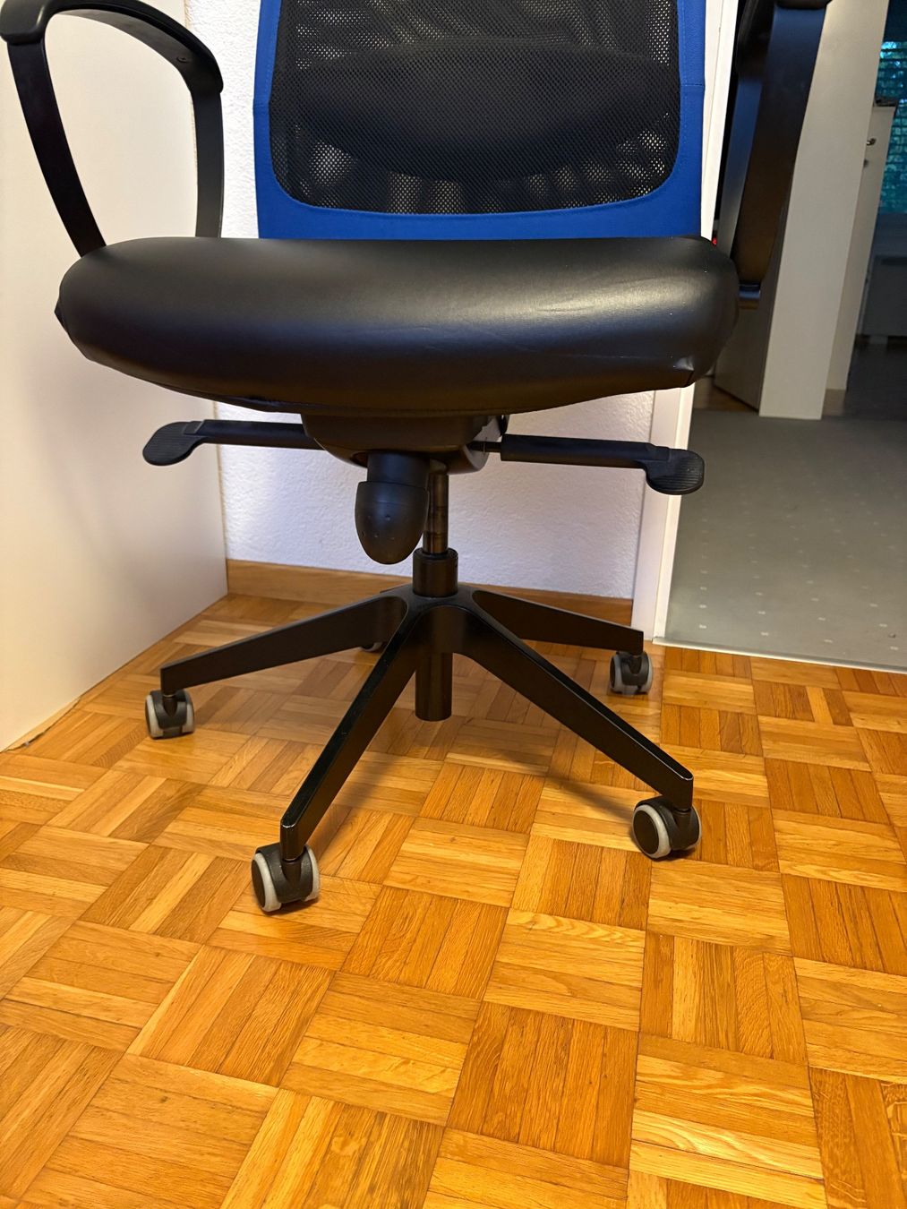Ikea Sedie: Verstellbarer Drehstuhl – Usato da Reichenburg venduto da libewei 1