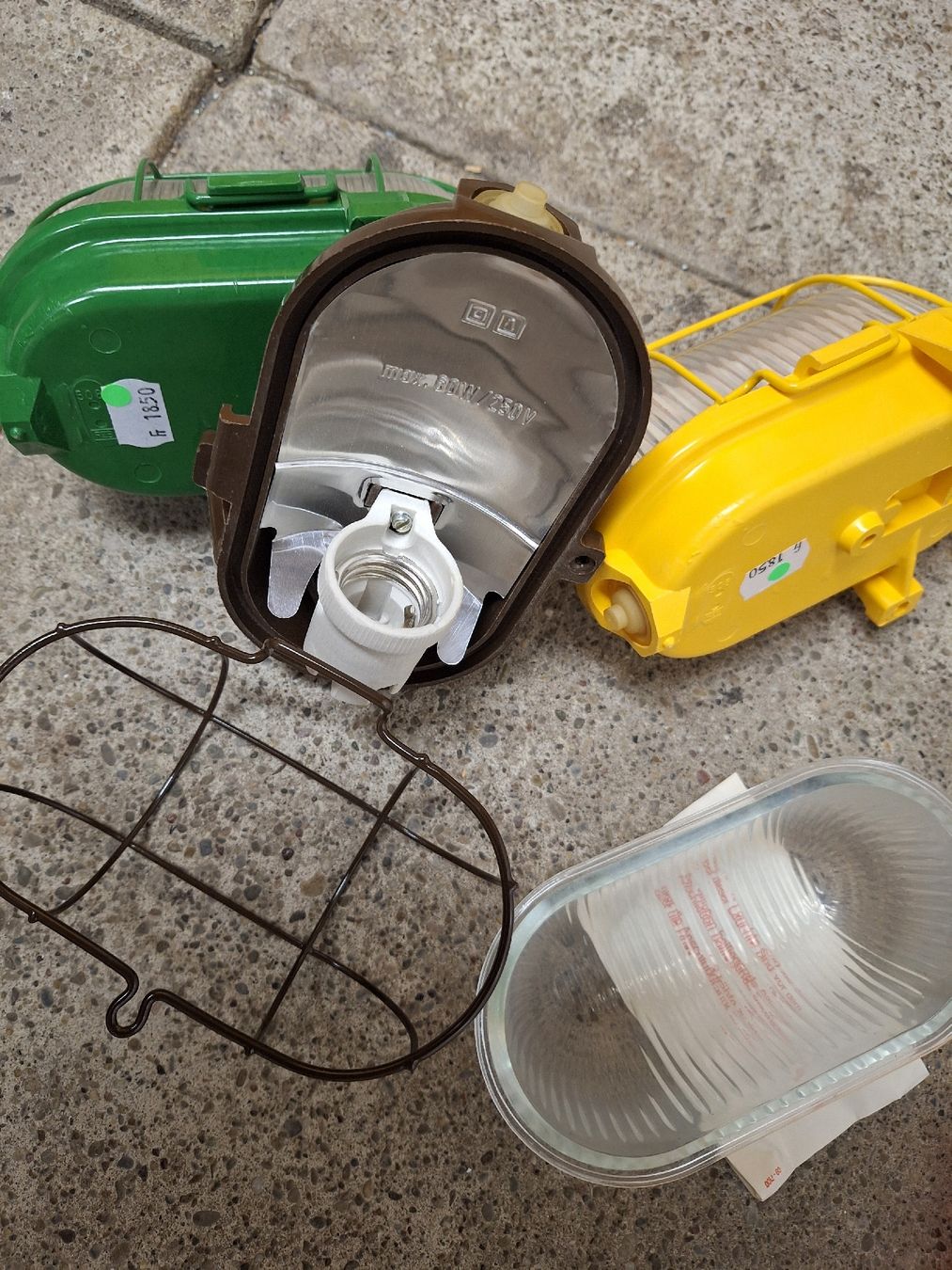 Lampade: 3x Wandlampe – Nuovo (secondo la descrizione) da Niederglatt ZH venduto da Moeb-7 3